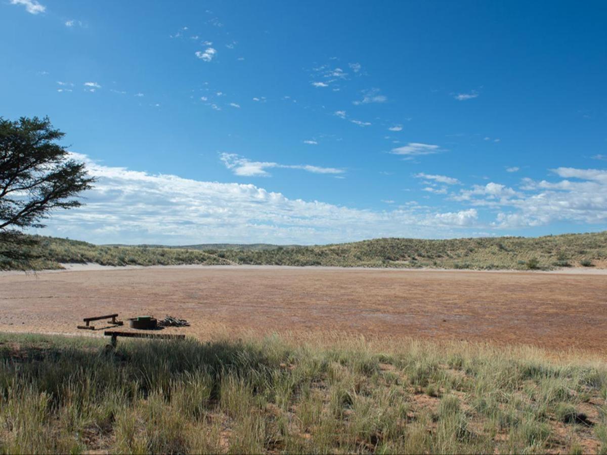 Zoutpanputs Game Lodge Askham ภายนอก รูปภาพ